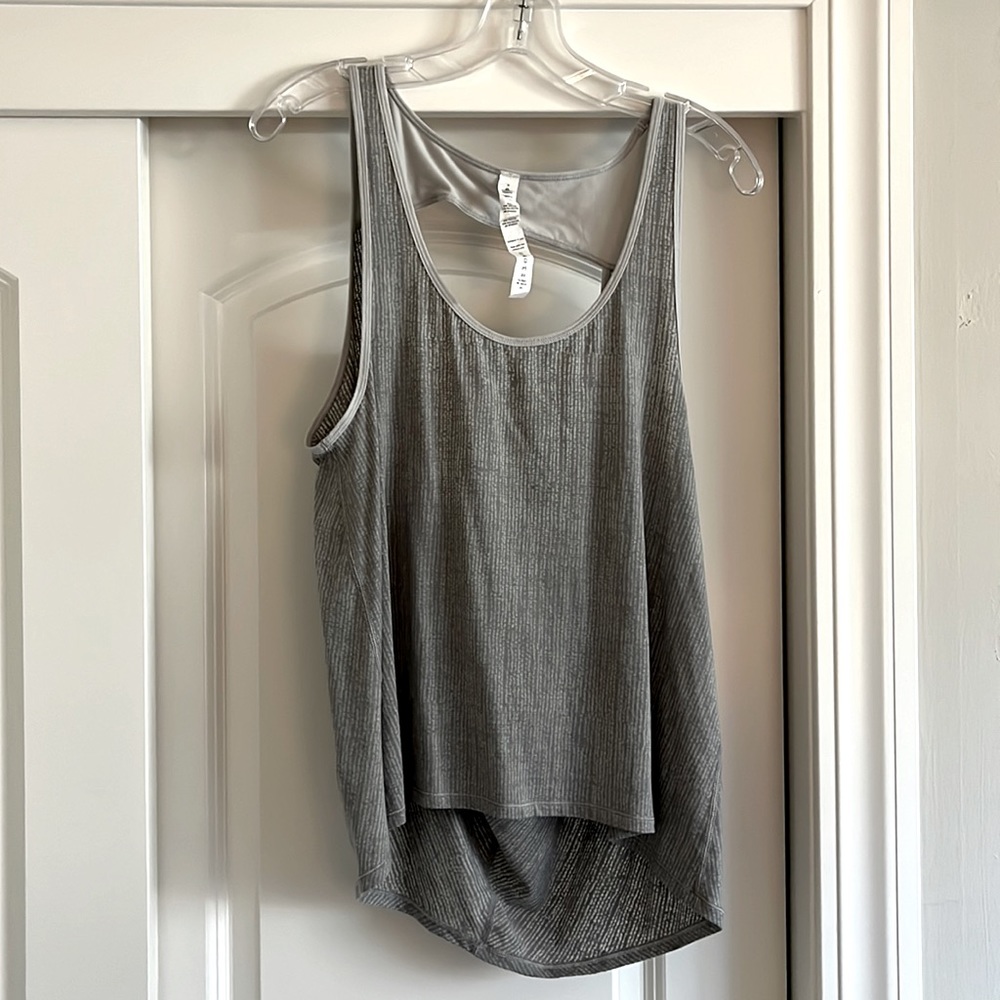 Open back lululemon tank